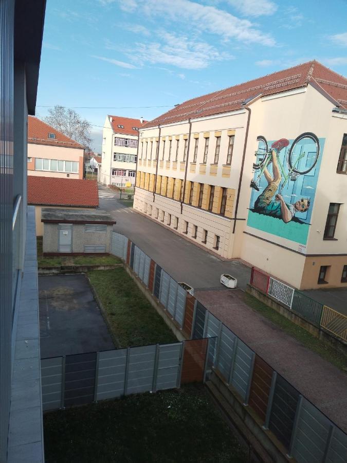 Studio Apartman Implex Apartman Ðakovo Kültér fotó